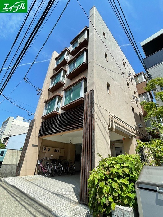 新美ビル 外観