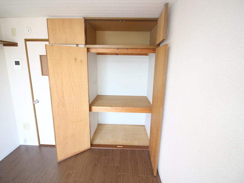 ファミーユ福原 収納