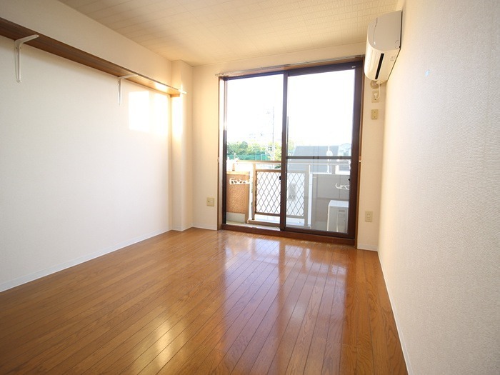 ファミーユ福原 リビング