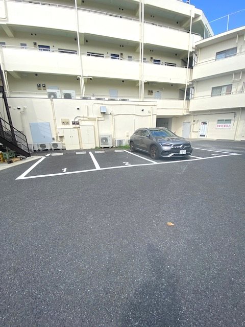 シルク狛江医療モール 駐車場