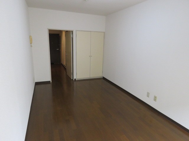 ライラック祖師谷 リビング