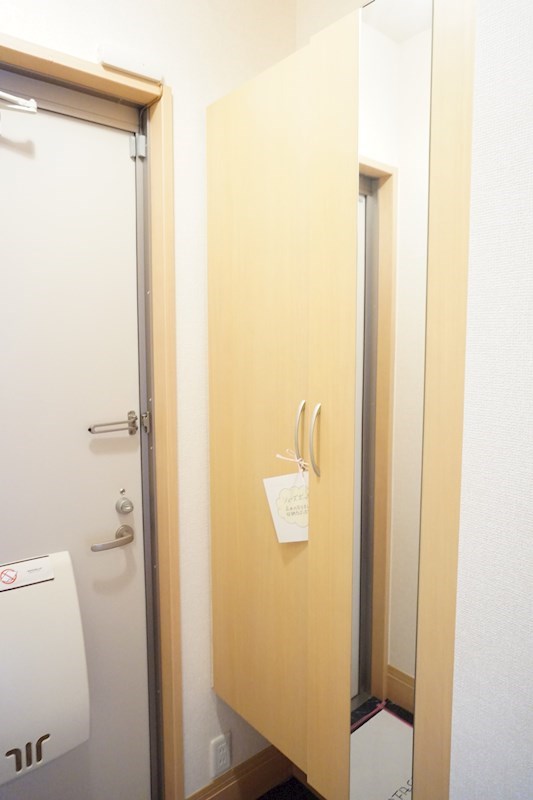リボーン・カーサ 玄関