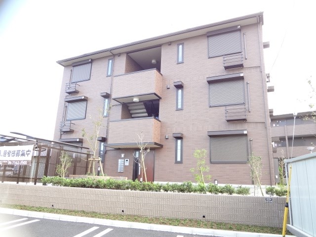 フラッツ酒井根Ⅱ 外観