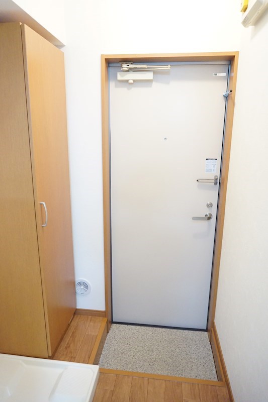 シャインブルー 玄関