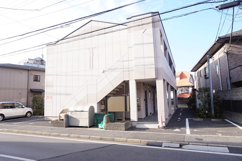 ピアリープレイス 外観