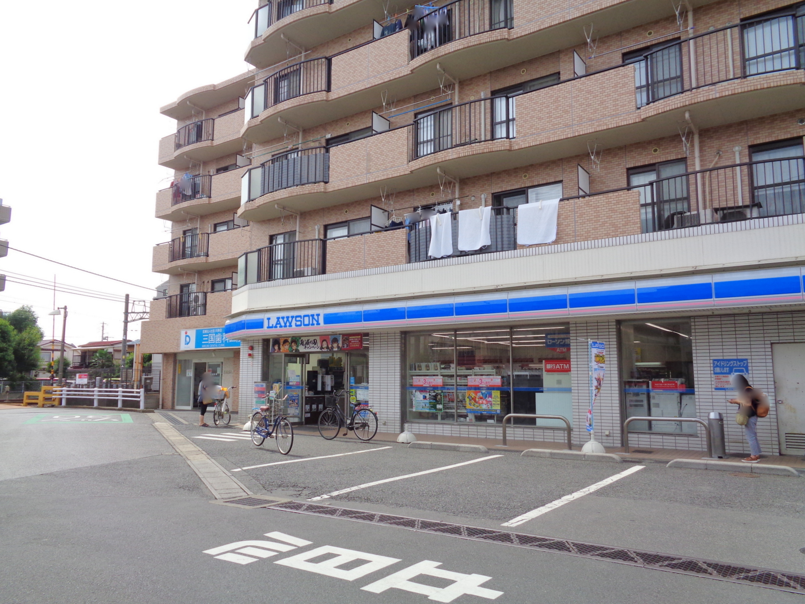 サン・パティーク コンビニ