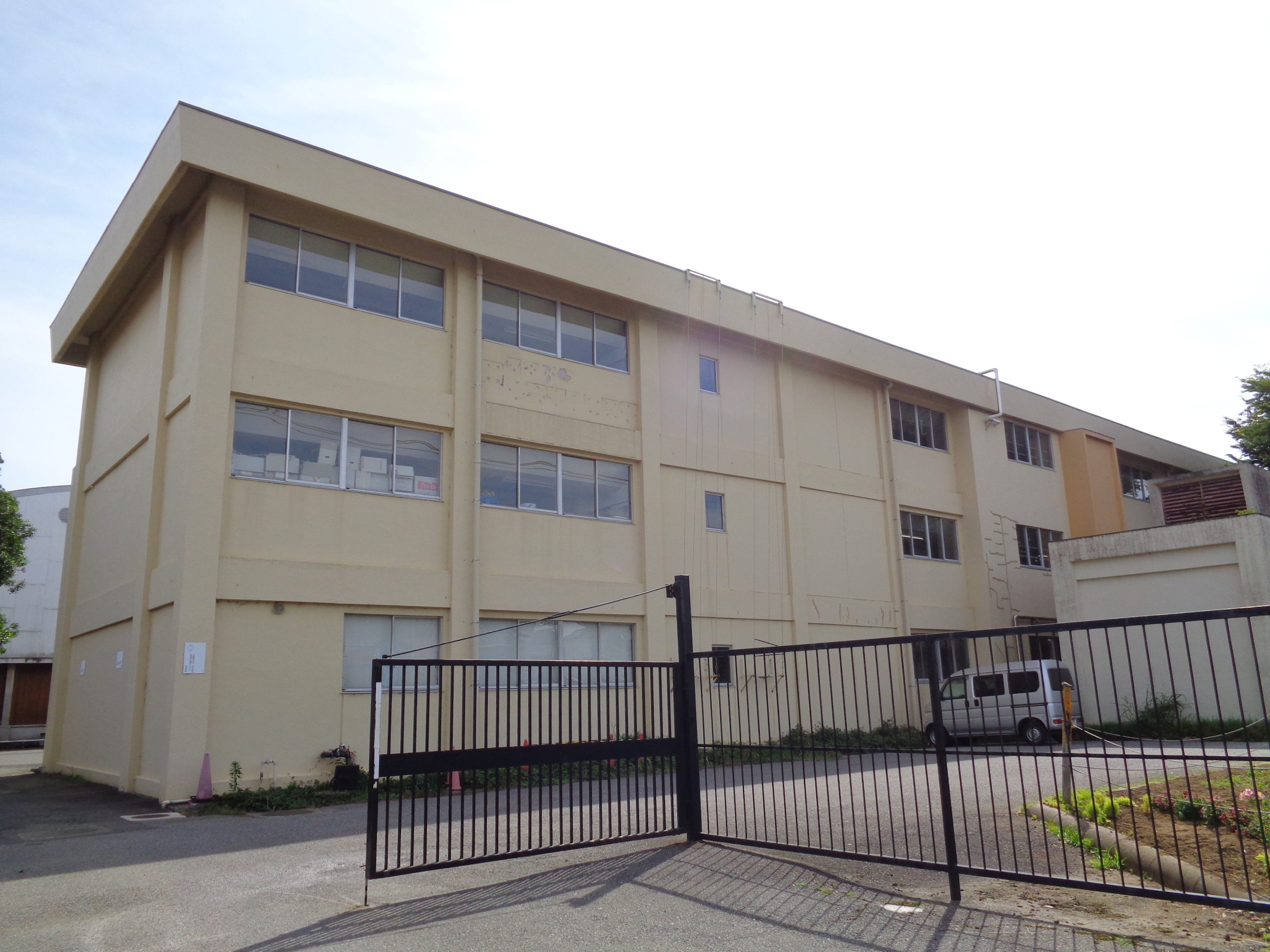 サン・パティーク 小学校