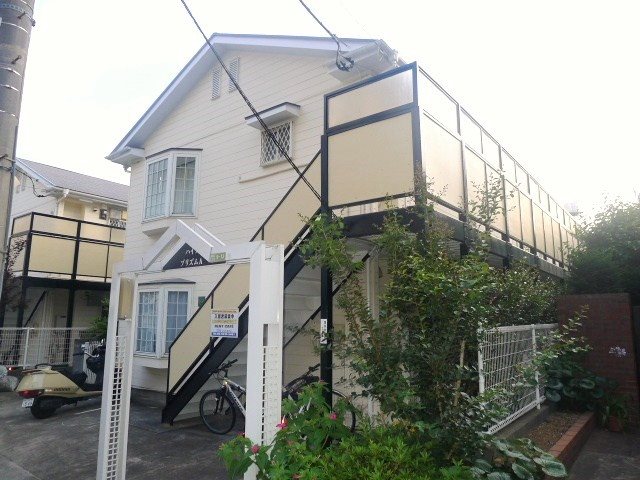 ハイツプリズムＡ棟 外観