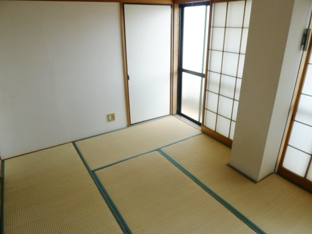 髙山木材本社ビル 収納