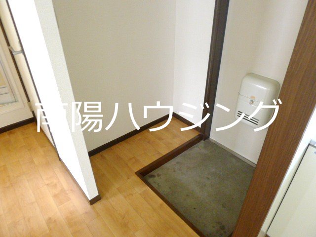ハイツプリズムＢ棟 玄関