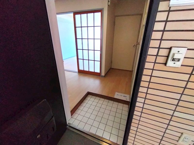 パレスマーシー 玄関