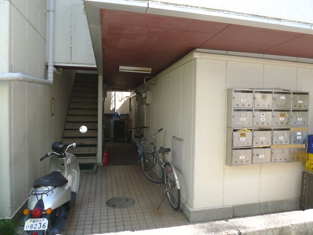 トマトビル エントランス