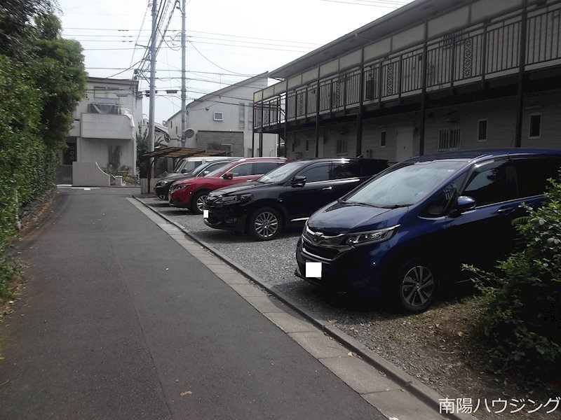 ガーデン若葉 玄関