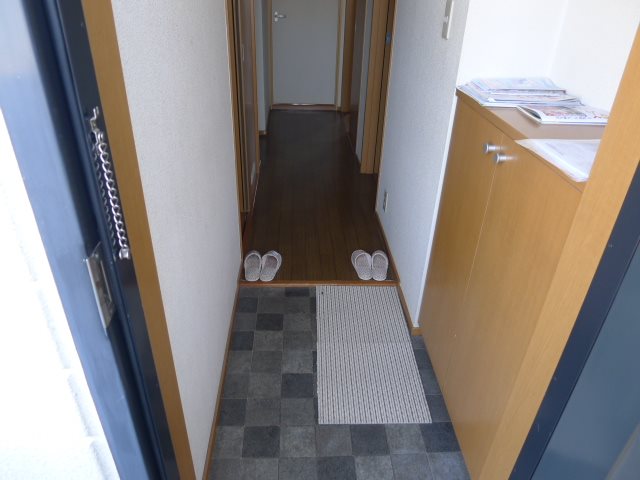 メープルアイ 玄関