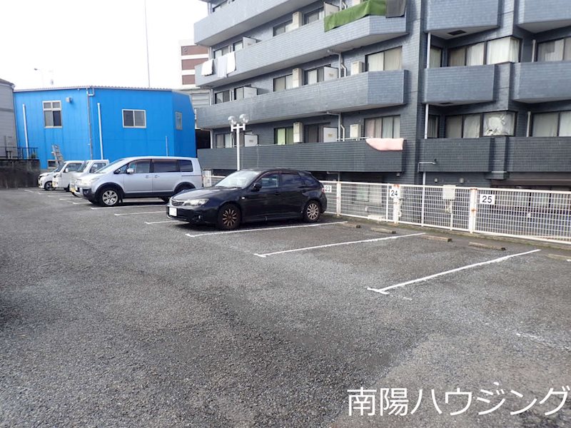 麻生てるおハイツ駐車場 駐車場