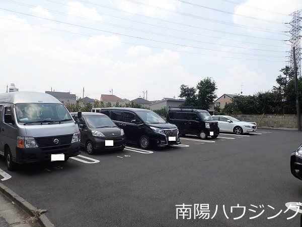中原3丁目8番地駐車場 リビング