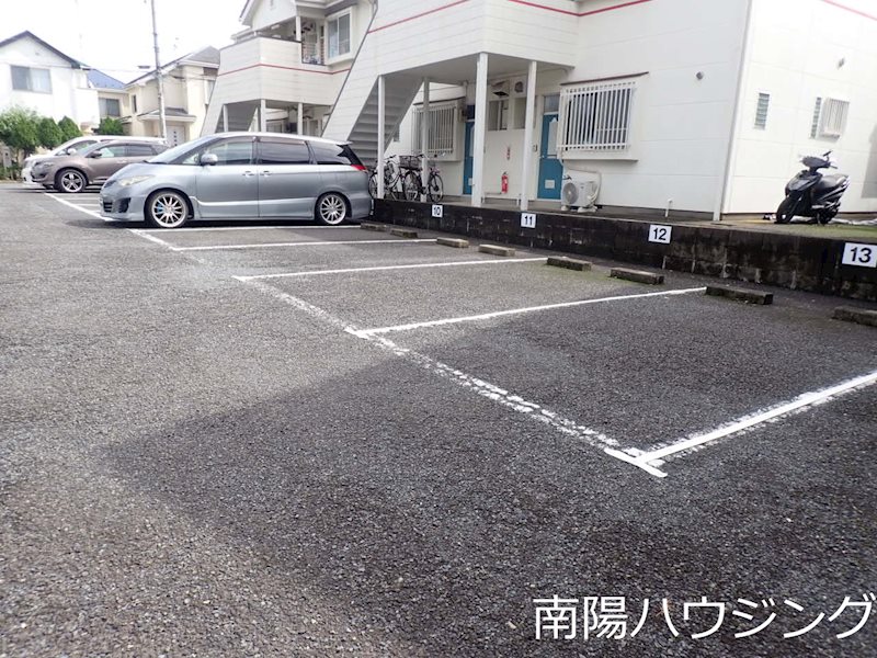 麻生てるおハイツ駐車場 駐車場