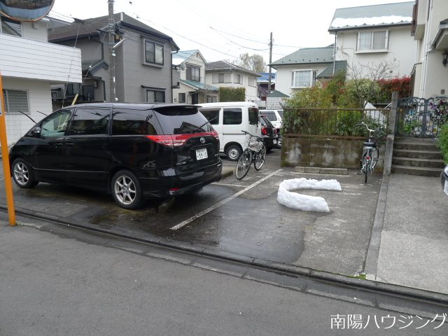 白百合駐車場 外観