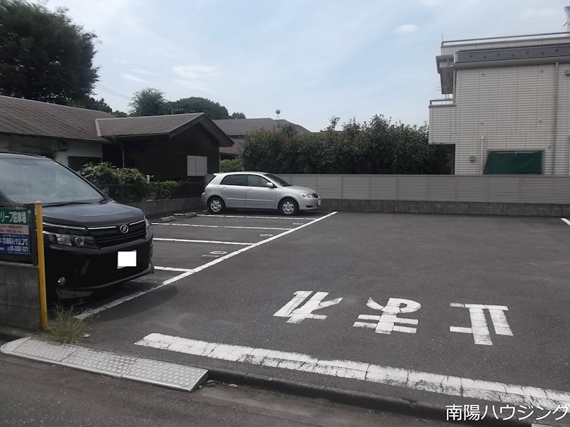 グリーンリーフ駐車場 外観