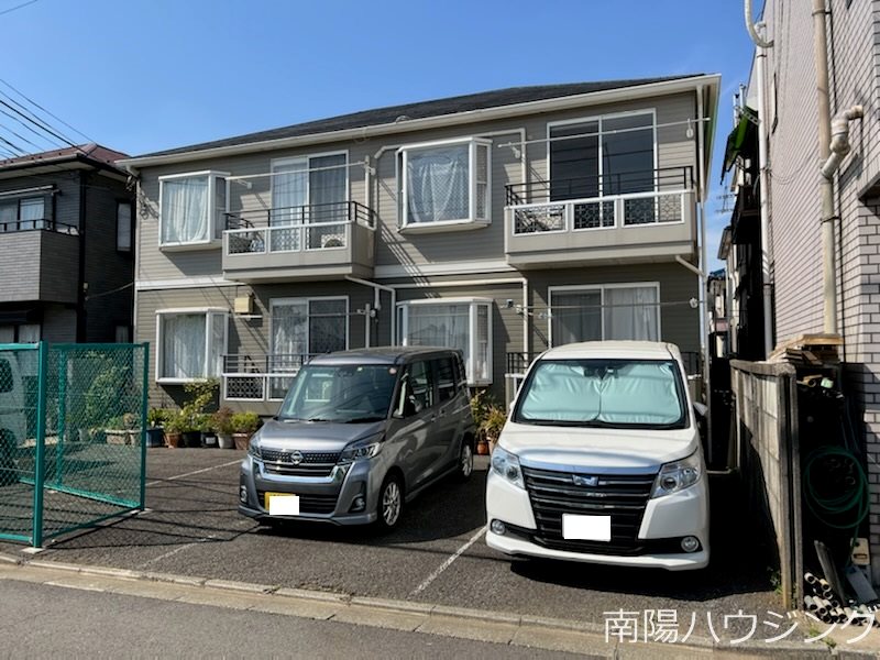 クローバーフォー 玄関