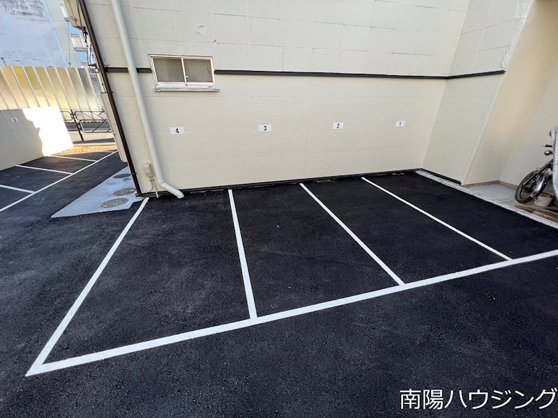 バイクパーキング緑ヶ丘 駐車場