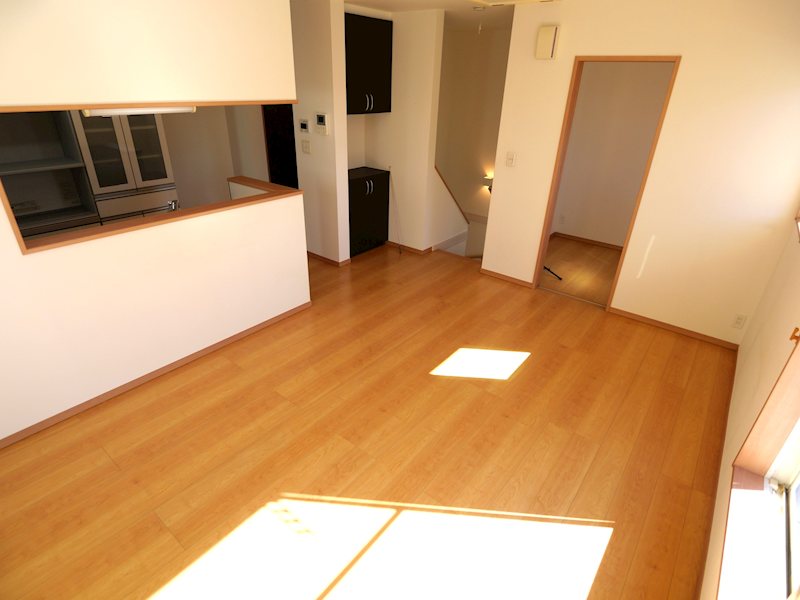 中和泉１丁目戸建 リビング