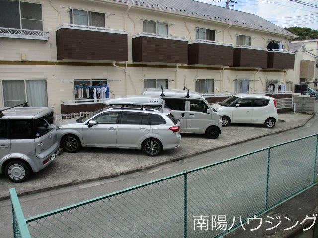 コーポジェム 駐車場