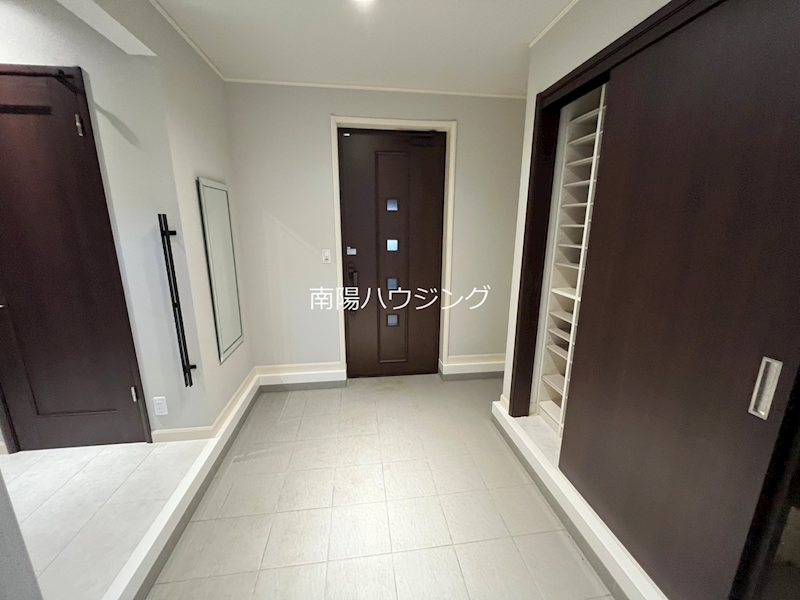 凛樹lacolline(ラ　コリーヌ） 玄関