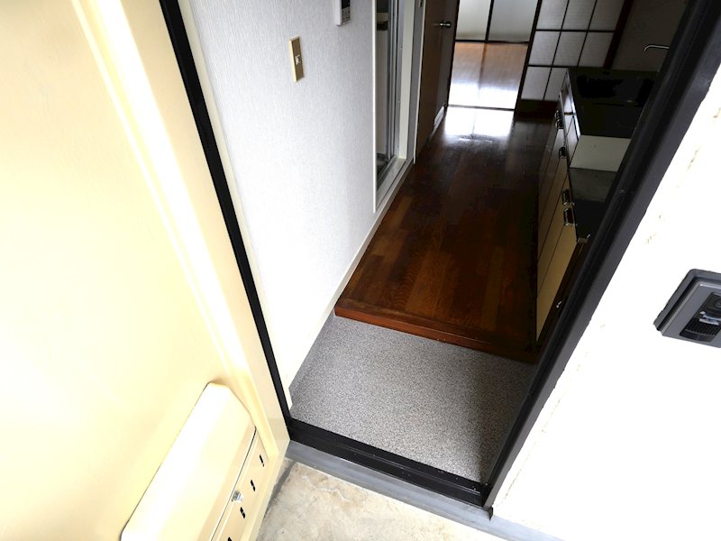 コーポ鈴木 玄関