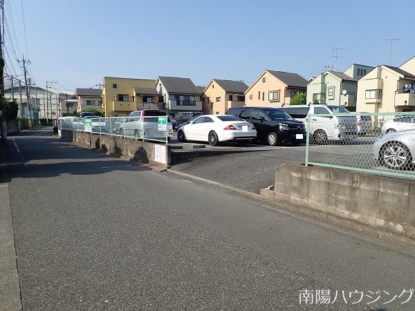 中山興産牟礼駐車場 外観