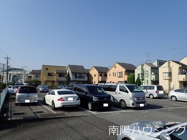 中山興産牟礼駐車場 その他