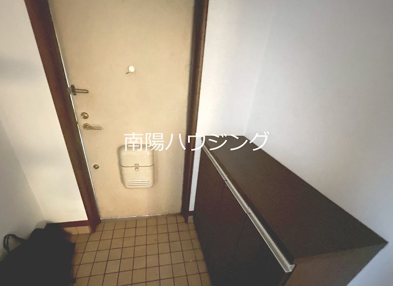ミタムラビル 玄関