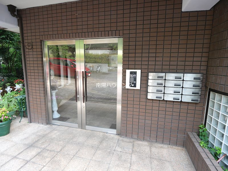 ラベンダーテラス エントランス