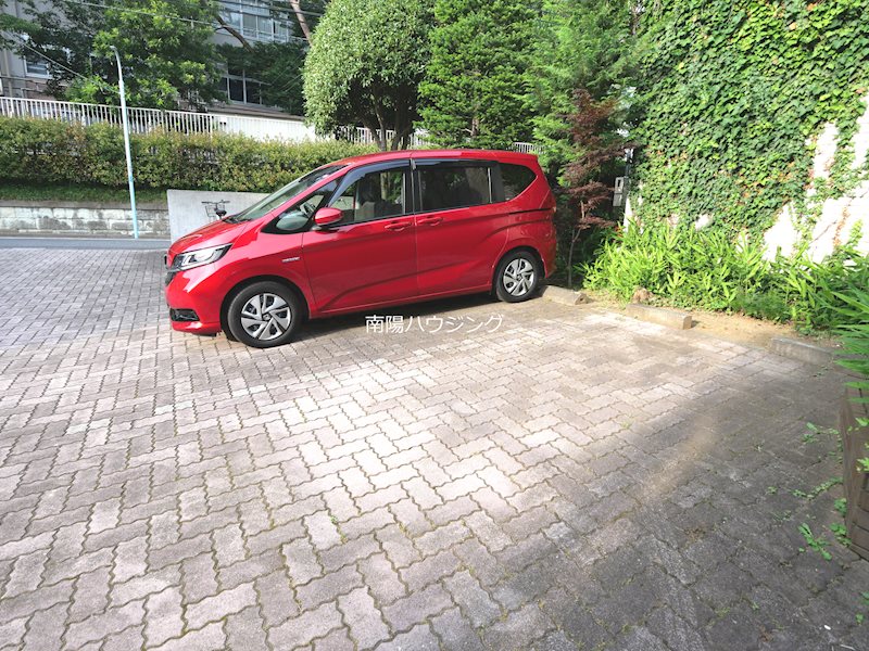 ラベンダーテラス 駐車場