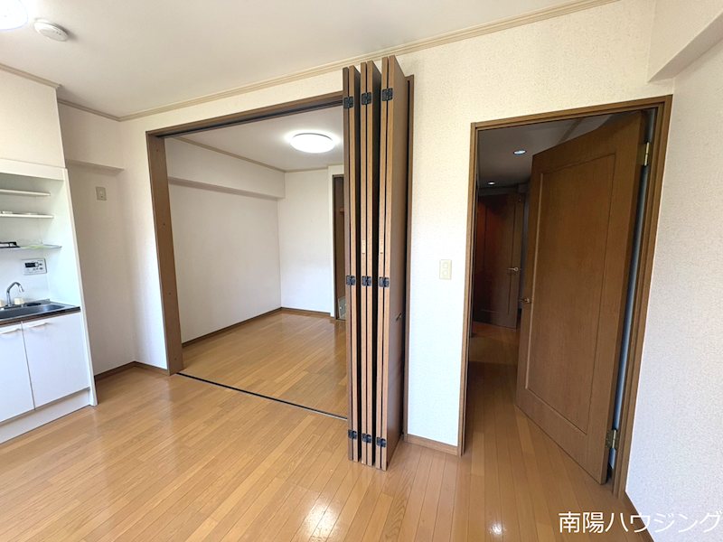 ＭＪＹサンズ 内装