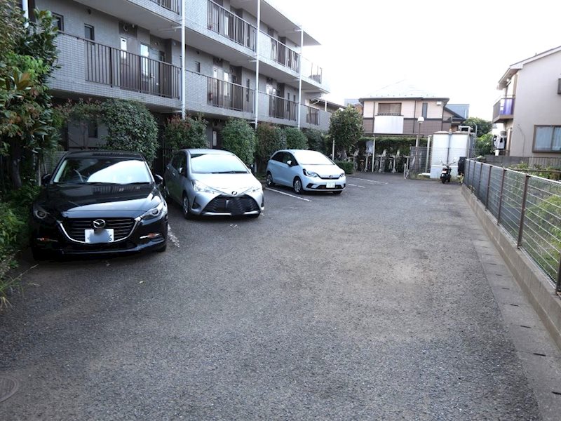 グランシャリオ砧 駐車場