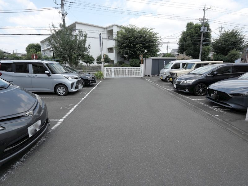 ウィングシティ立花 駐車場