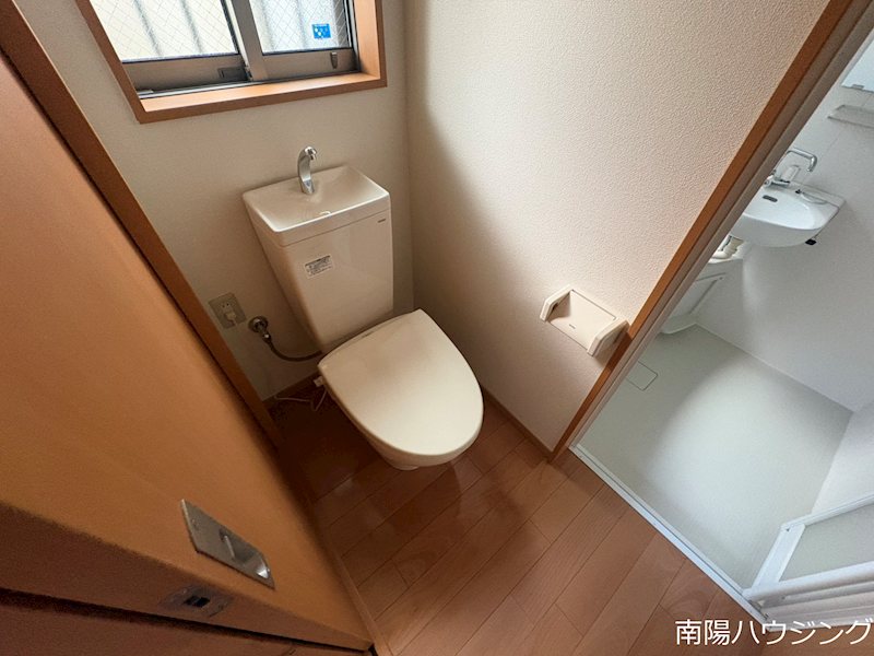 調布ヶ丘１丁目戸建 トイレ