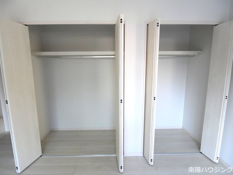 西つつじヶ丘1丁目戸建 収納