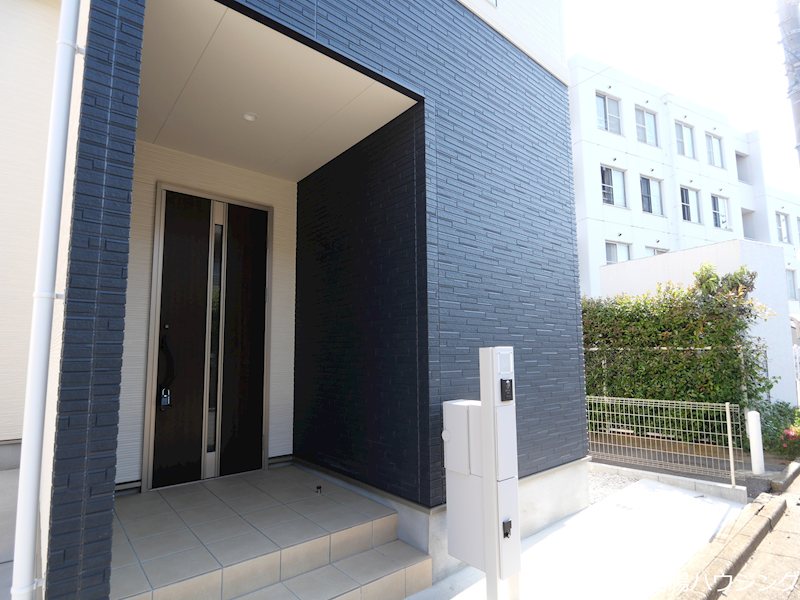 西つつじヶ丘1丁目戸建 エントランス