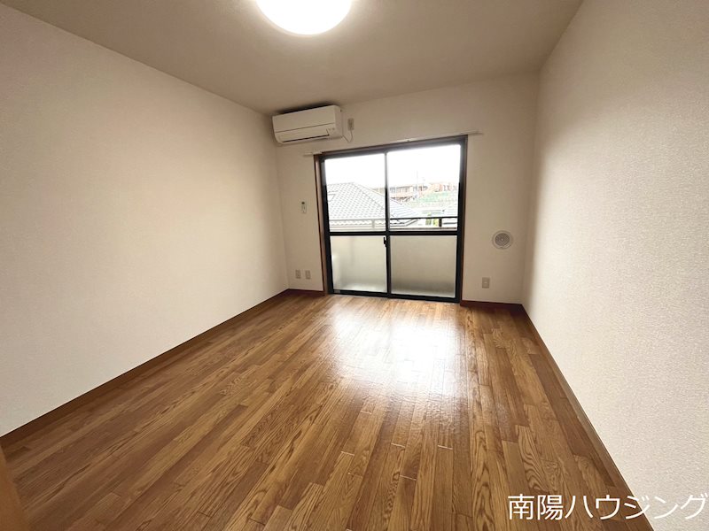 ロジェ高井戸弐番館 リビング