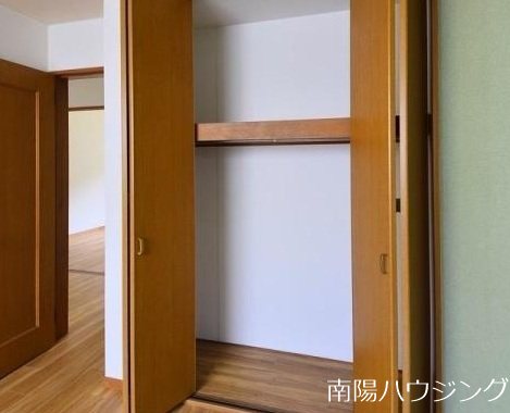 フォレスト深大寺A号館 収納
