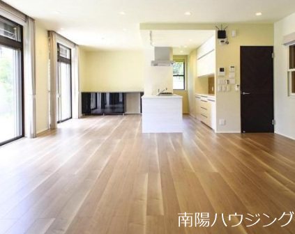 ディライト南烏山 リビング