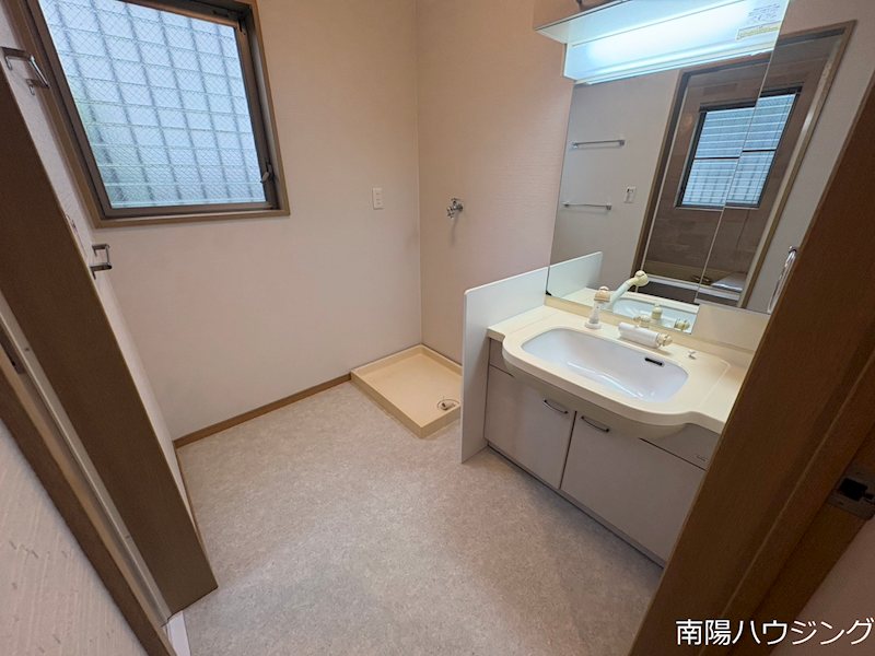 上祖師谷1丁目戸建 洗面所