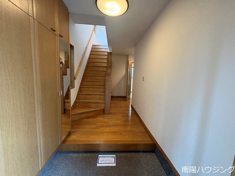 上祖師谷1丁目戸建 玄関