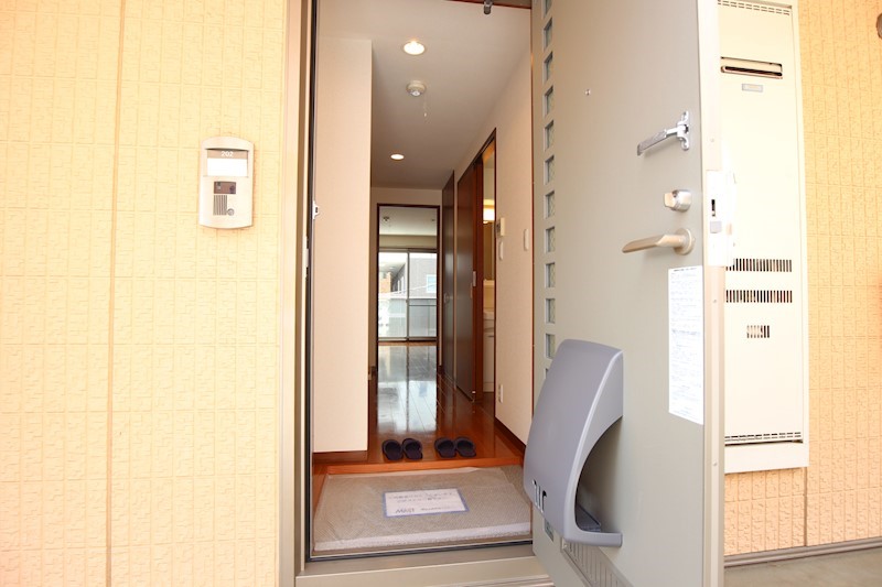 ラ・センティア 玄関