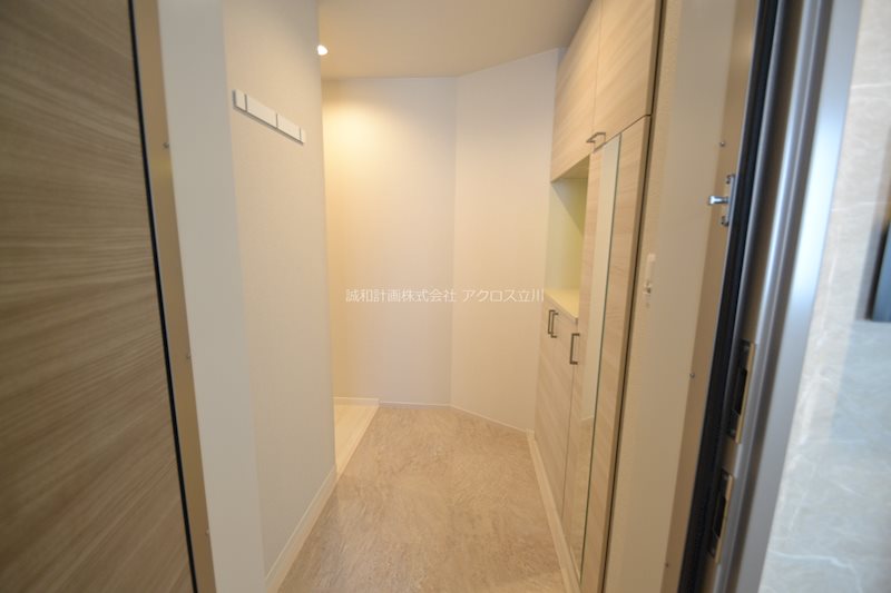 リラフォートタカマツ 玄関