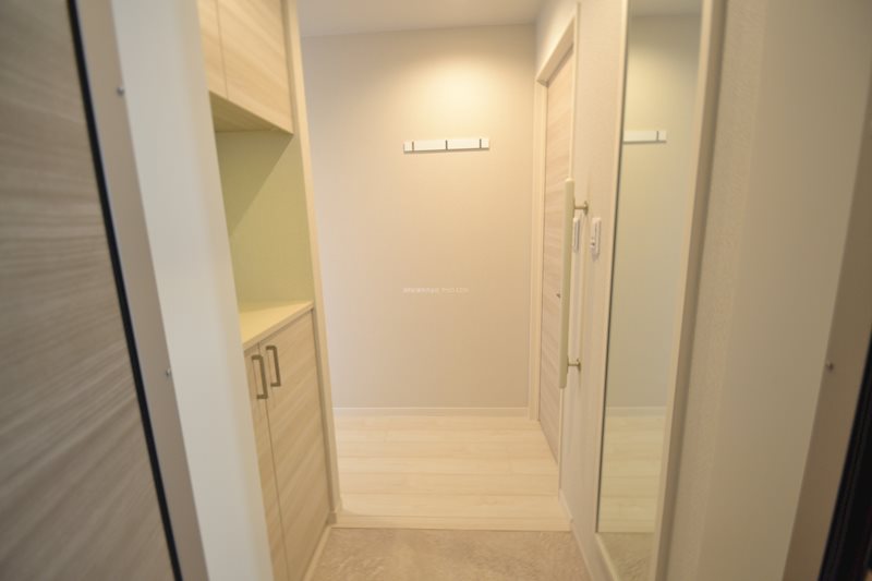 リラフォートタカマツ 玄関