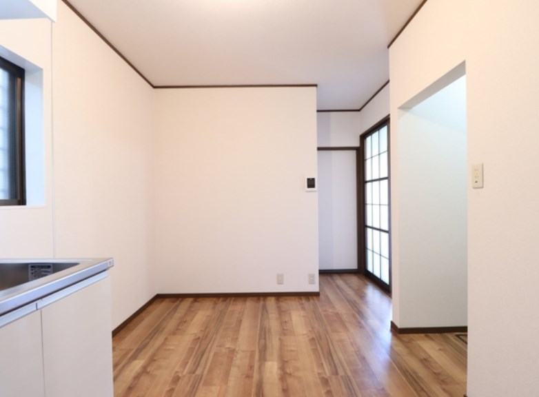 メゾンワダ 玄関