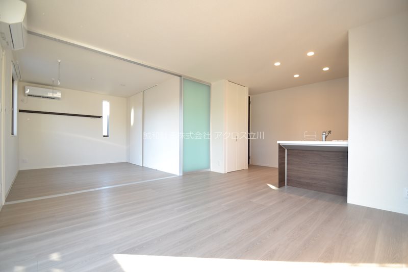 ヴァールハイト リビング